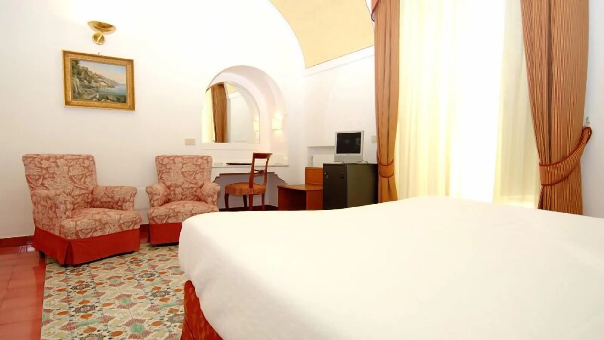 Hotel Luna Convento Amalfi 4*,